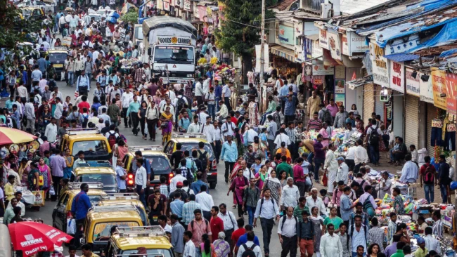 India-population-surpasses-China-to-become-the-largest-in-the-world-Will-this-help-the-economy